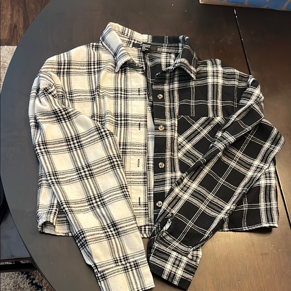 Forever 21 Black and White Cropped Flannel